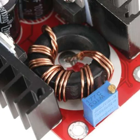 DC-DC Adjustable Step-Up Boost Converter 150W 6A (10V-32V to 12V-35V)