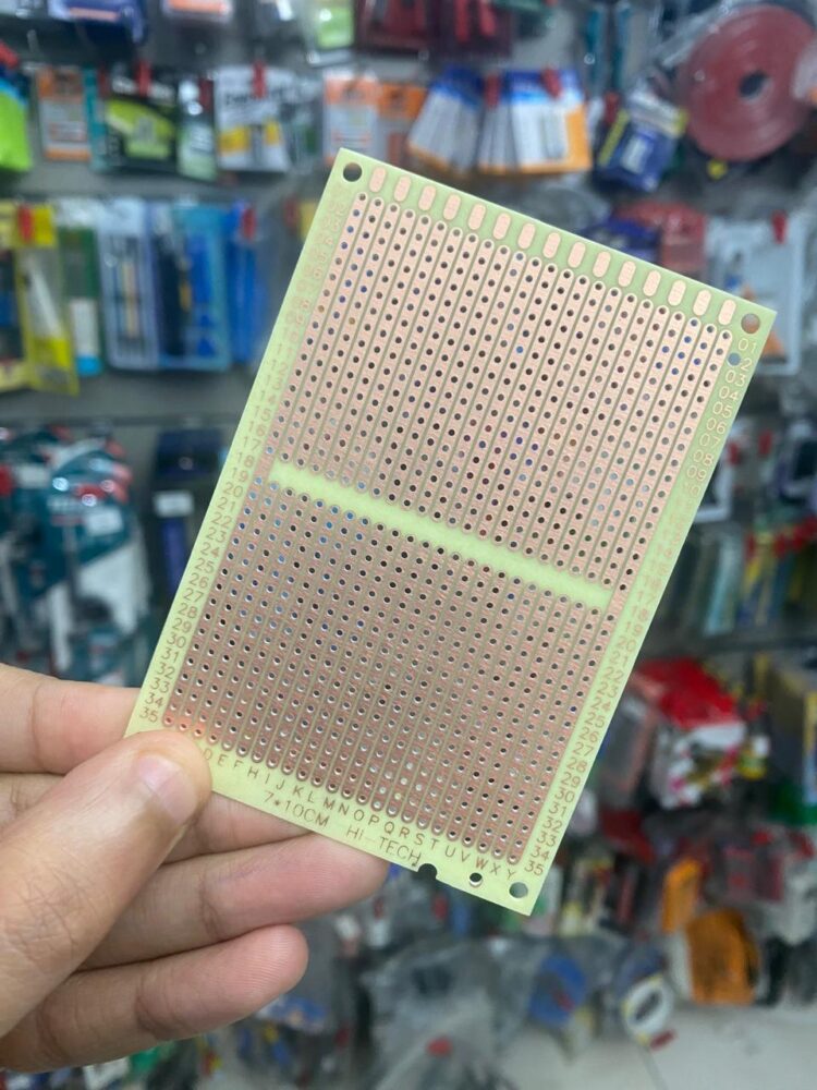 PCB Board Line And IC FR2 7X9 cm2