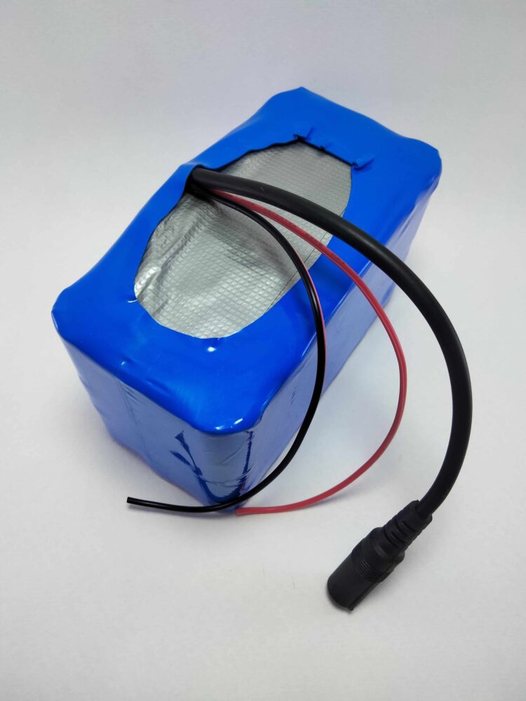 🔋 24V 6Ah Rechargeable Battery – Eco-Friendly Lithium-ion Power Pack (Made in Egypt)