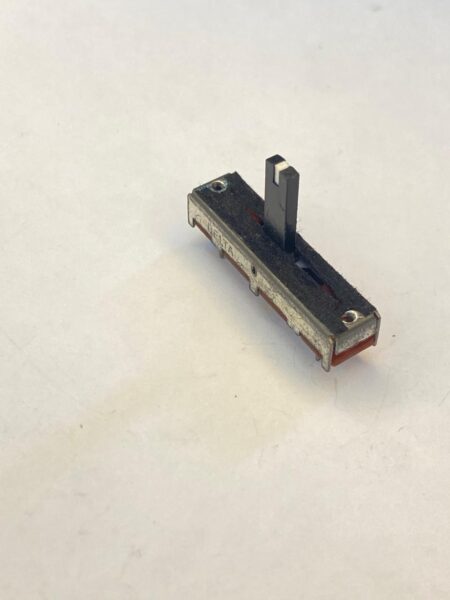 Linear Slide Pot 100k 104 — 3-Pin, Short-Throw, Mechanical End-Detent