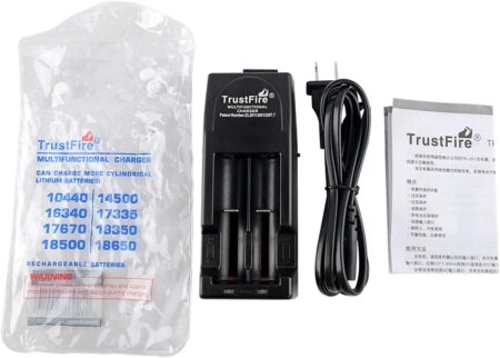 TrustFire TR-001 Charger, Dual-Slot Smart Li-ion Charger (EU 220V Cable Included)